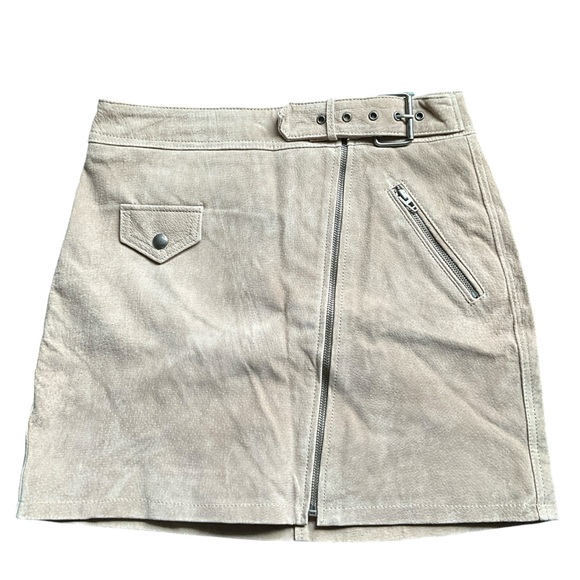 REVOLVE BLANKNYC Suede Moto Mini Skirt Bare it All Size 26 - Picture 6 of 9